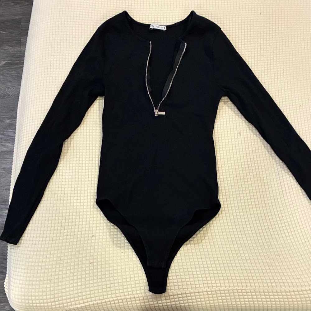 Zara Black Ribbed Top